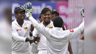 भारत बनाम श्री लंका: लकमल की धारदार गेंदबाजी, बैकफुट पर भारत