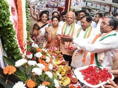 ದುಷ್ಟಶಕ್ತಿಗಳ ವಿರುದ್ಧ ಹೋರಾಡುವುದೇ ಇಂದಿರಾ ಗಾಂಧಿಗೆ ಸಲ್ಲಿಸುವ ಗೌರವ: ಸಿಎಂ ಸಿದ್ದರಾಮಯ್ಯ