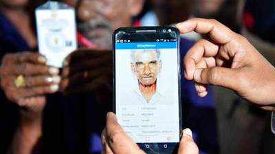Street vendors in Kozhikode get smart identity cards 