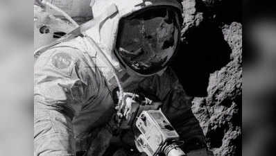 <sup></sup>यूएस का अपोलो 17 मिशन था फर्जी? हॉलिवुड के सेट पर फिल्माया