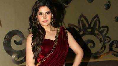 Zareen Khan hits out at makers of Aksar 2 