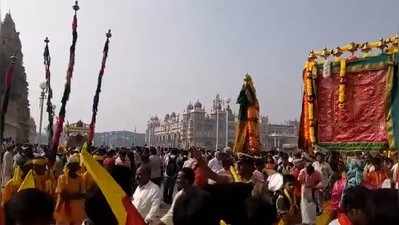 ಕನ್ನಡ ಸಾಹಿತ್ಯ ಸಮ್ಮೇಳನ: ಚಂಪಾ ರಾಜಕೀಯ