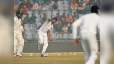दिल्ली टेस्ट: दिलरुवान परेरा ने पूरे किए 100 विकेट