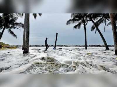 ঝড়-বৃষ্টির দাপটে দেশের দুই প্রান্তে দুর্যোগ, মৃত ১২