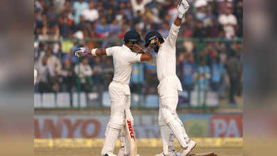 दिल्ली टेस्ट: शतक बनाकर मुरली विजय ने किया डांस