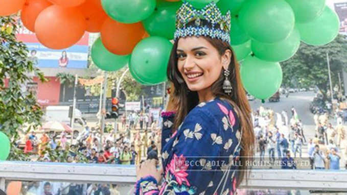 Miss World 2017 Manushi Chhillars homecoming parade in Mumbai