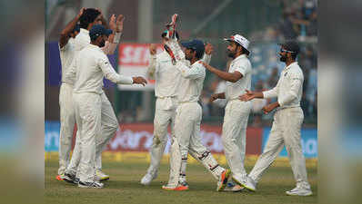 दिल्ली टेस्ट: भारत ने मजबूत की अपनी पकड़