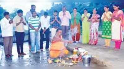 ಹೊಸ್ತಿಲು ಹುಣ್ಣಿಮೆ: ಕಾವೇರಿಗೆ ಮಹಾ ಆರತಿ