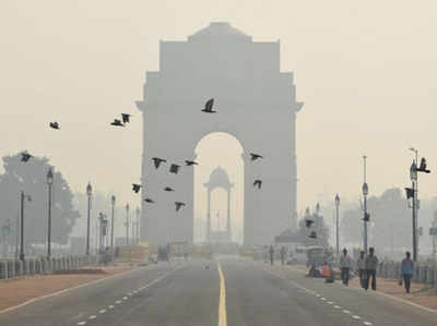 पराली नहीं अपने ही प्रदूषण से घुट रहा दिल्ली का दम