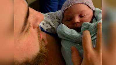 पहली बार महिला और पुरुष के तौर पर रहने वाले ट्रांसजेंडर ने बच्चे को जन्म दिया