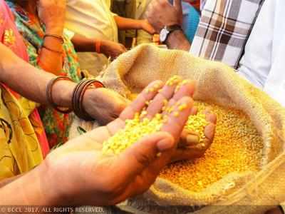 ದರ ಕುಸಿತ: ತೊಗರಿ ರೈತ ತತ್ತರ