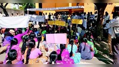 ಫುಟ್‌ಪಾತ್‌ ಅಂಗಡಿ ತೆರವು ಖಂಡಿಸಿ ಪ್ರತಿಭಟನೆ