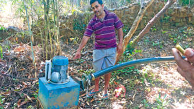 ಮನೆ ಬೆಳಗಿದ ಝರಿ ನೀರು