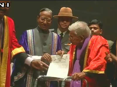 98 साल के राज कुमार ने हासिल की एमए की डिग्री, नई पीढ़ी को दी कोशिश करते रहने की सलाह