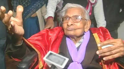 98-ാം വയസ്സില്‍ ബിരുദാനന്തര ബിരുദം നേടി രാ​ജ്​​കു​മാ​ര്‍