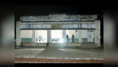 आखिरकार खुल गया पुरुलिया के भुतहा स्टेशन का राज