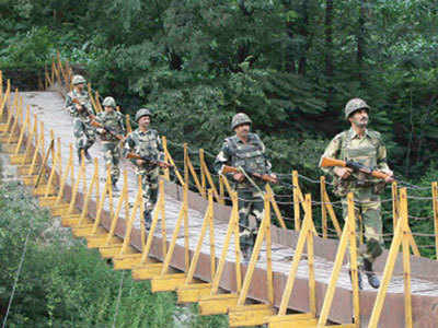अरुणाचल प्रदेश में 19 घंटे पैदल चलकर भारतीय सैनिकों ने नाकाम की चीन की चाल