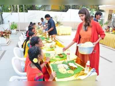 ప్రభుత్వ పాఠశాల విద్యార్థులకు మంచు లక్ష్మి సంక్రాంతి భోజనం