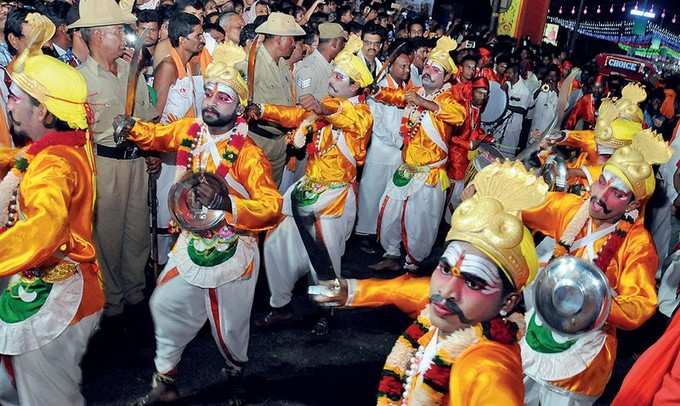 ಪರ್ಯಾಯ ಮೆರವಣಿಗೆ