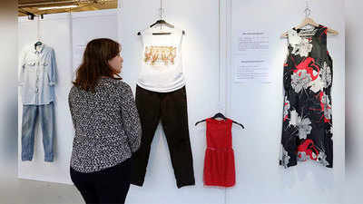 यहां आयोजित की गई रेप पीड़िताओं के कपड़ों की प्रदर्शनी