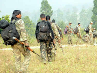 माओवाद्यांच्या हल्ल्यात चार जवान शहीद