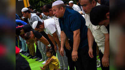 मुस्लिम नेताओं से नास्तिक होने के शपथपत्र पर चीन में कराए गए हस्ताक्षर