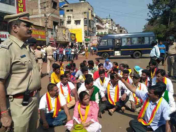 ಕರ್ನಾಟಕ ಬಂದ್‌: ಬೆಳಗಾವಿಯಲ್ಲಿ ಪ್ರತಿಭಟನೆ