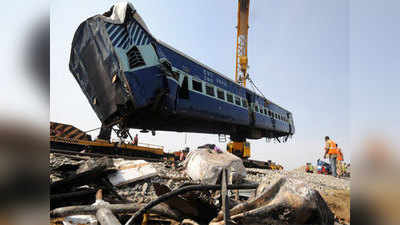 रेल्वे अपघातात वर्षभरात तीन हजार मृत्यू