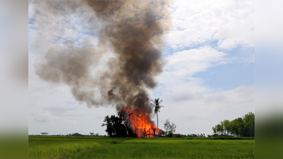 ফের শুরু সেনার অত্যাচার, মায়ানমার ছাড়ছেন রোহিঙ্গারা