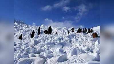 जम्मू-कश्मीर: बर्फीले तूफान की चपेट में आर्मी पोस्ट, 3 जवान शहीद, 1 घायल