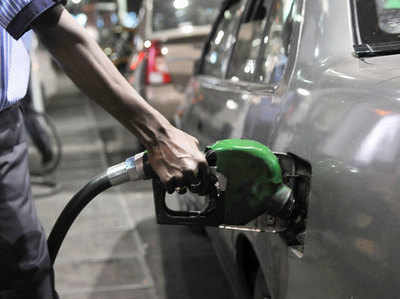 ...तो मुंबई में इसलिए सबसे महंगा है पेट्रोल
