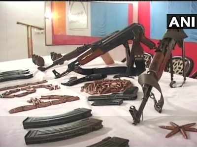 पंजाब: सर्च ऑपरेशन में बीएसएफ ने पकड़ा हथियारों का जखीरा