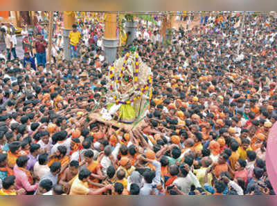 ಭಕ್ತಿ ಭಾವದ ಮೆರವಣಿಗೆ