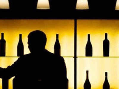 यूपीः शराब सिंडीकेट तलाश रहे हैं ‘डमी पार्टनर’