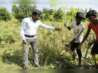 ರೈತರ ಬಳಿಗೆ ನೌಕರಶಾಹಿ