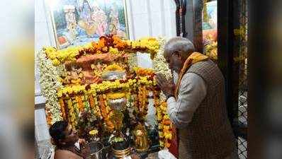 प्रधानमंत्री नरेन्द्र मोदी ने ओमान में शिव मंदिर में पूजा की, शाही मस्जिद भी गए