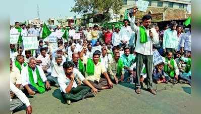 ಜಿಲ್ಲೆಯ 20ಕ್ಕೂ ಅಧಿಕ ಕಡೆ ರೈತರಿಂದ ರಸ್ತೆ ತಡೆ