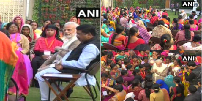 दिल्ली: प्रधानमंत्री उज्ज्वला योजनेचा लाभ घेणाऱ्या १००पेक्षा अधिक महिलांची पंतप्रधान मोदी यांनी घेतली भेट.