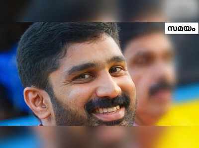 അഡാറ് കാപട്യക്കാരെ ചോദ്യം ചെയ്യാനാളുണ്ടോ?: വിടി ബൽറാം