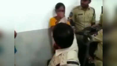 विडियो: प्रेस कॉन्फ्रेंस के दौरान एसीपी ने महिला को मारा थप्पड़