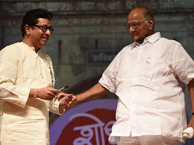 राज ठाकरे को दिए इंटरव्यू में शरद पवार ने की आर्थिक आरक्षण की हिमायत, राजनीति में उबाल