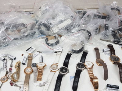 PNB घोटालाः नीरव मोदी की कीमती घड़ियां जब्त, अलमारी-बक्सों में लगा रखा था ढेर