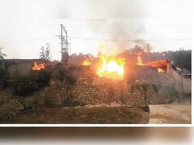 ಮರದ ಕಾರ್ಖಾನೆಗೆ ಬೆಂಕಿ