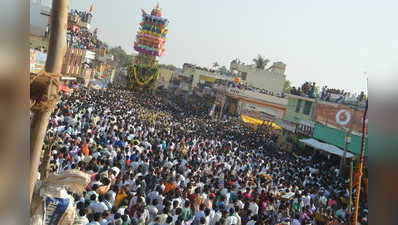 ಜನಸಾಗರದ ನಡುವೆ ತಿಪ್ಪೇಶನ ರಥೋತ್ಸವ