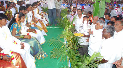 ಸಾಮೂಹಿಕ ವಿವಾಹ: ನವಜೀವನಕ್ಕೆ ಕಾಲಿಟ್ಟ 26 ಜೋಡಿ