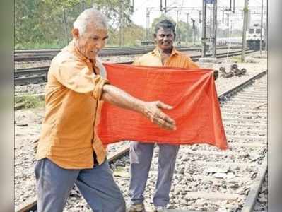 ట్రాక్‌మెన్‌ల సమయస్ఫూర్తి.. తప్పిన ప్రమాదం