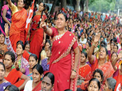 अंगणवाडी सेविकांवरील मेस्माला स्थगिती