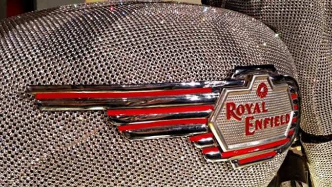 xroyal-enfield-bullet-350-crystal-edition2-1521612422.jpg.pagespeed.ic.YSwXVqPnep