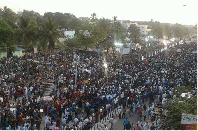 ஸ்டொ்லைட் போராட்டம் புகைப்பட தொகுப்பு