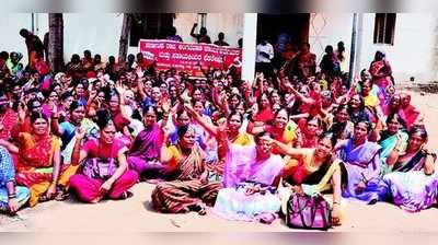 ಅಂಗನವಾಡಿಗೆ ಬೇಸಿಗೆ ರಜೆ ನೀಡುವಂತೆ ಪ್ರತಿಭಟನೆ